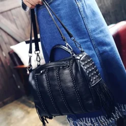 Sac Bandoulière Sac À Main^Sac à main clouté en cuir avec franges