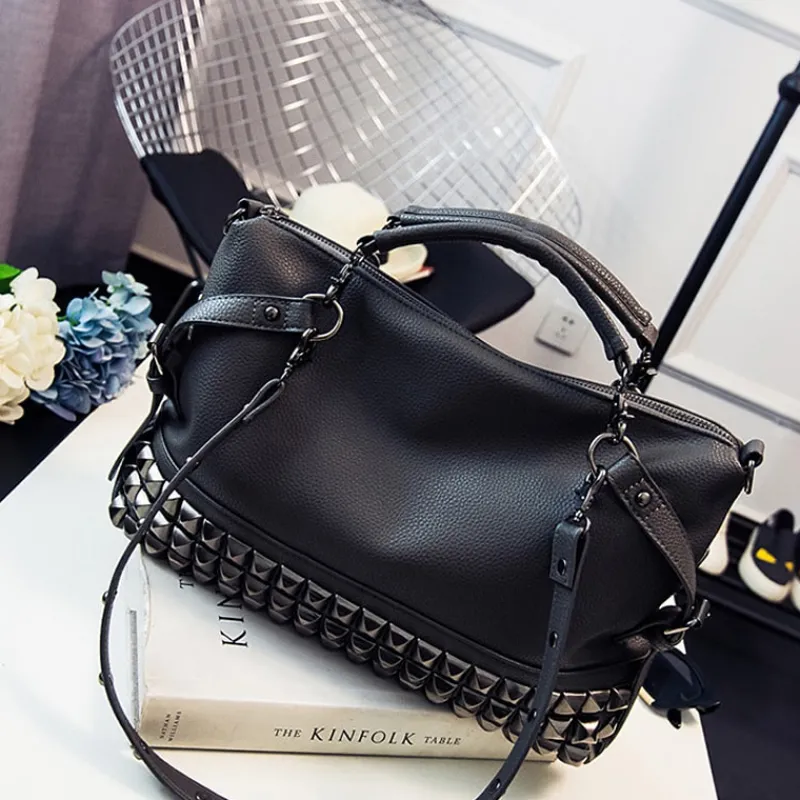 Sac Bandoulière Sac À Main|Sac Cabas Et Fourre-tout^Sac à main clouté en cuir pour femme