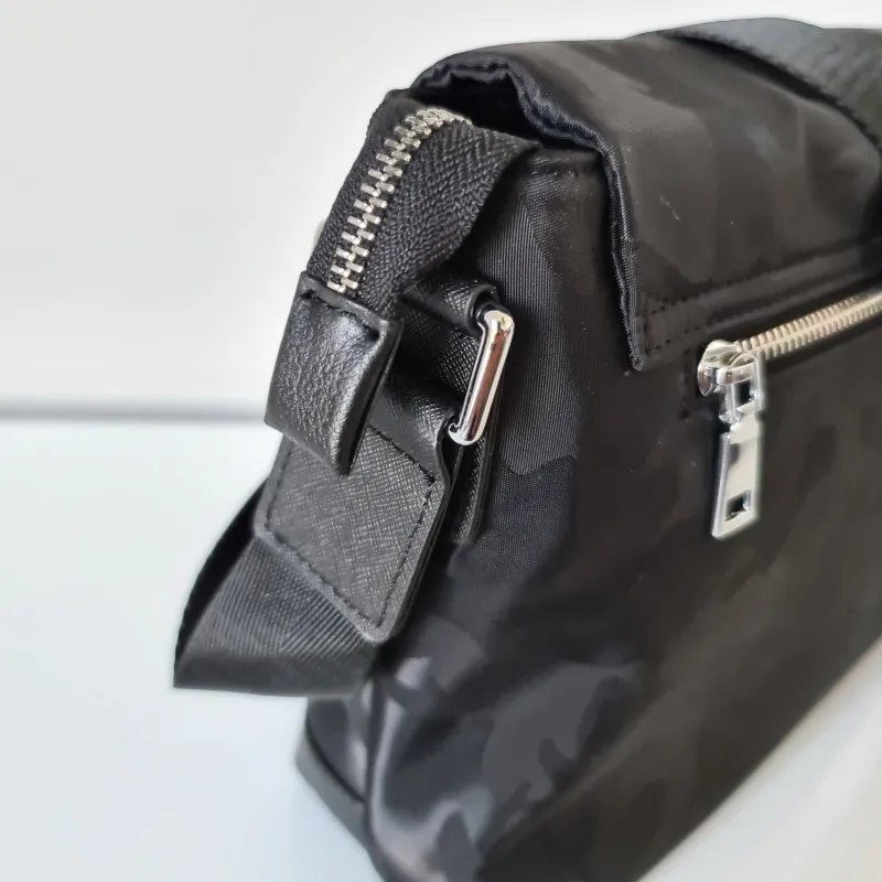 Sac Bandoulière Sacoche Et Porte-documents|Sac Besace^Sac besace Oxford camouflage avec garniture cuir safiano noir