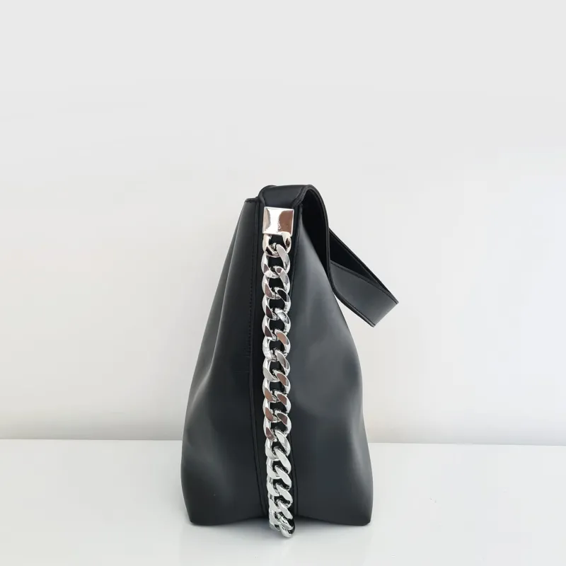 Sac Bandoulière Sac À Main|Sac Cabas Et Fourre-tout^Sac cabas avec anse bandoulière et chaîne décorative noir
